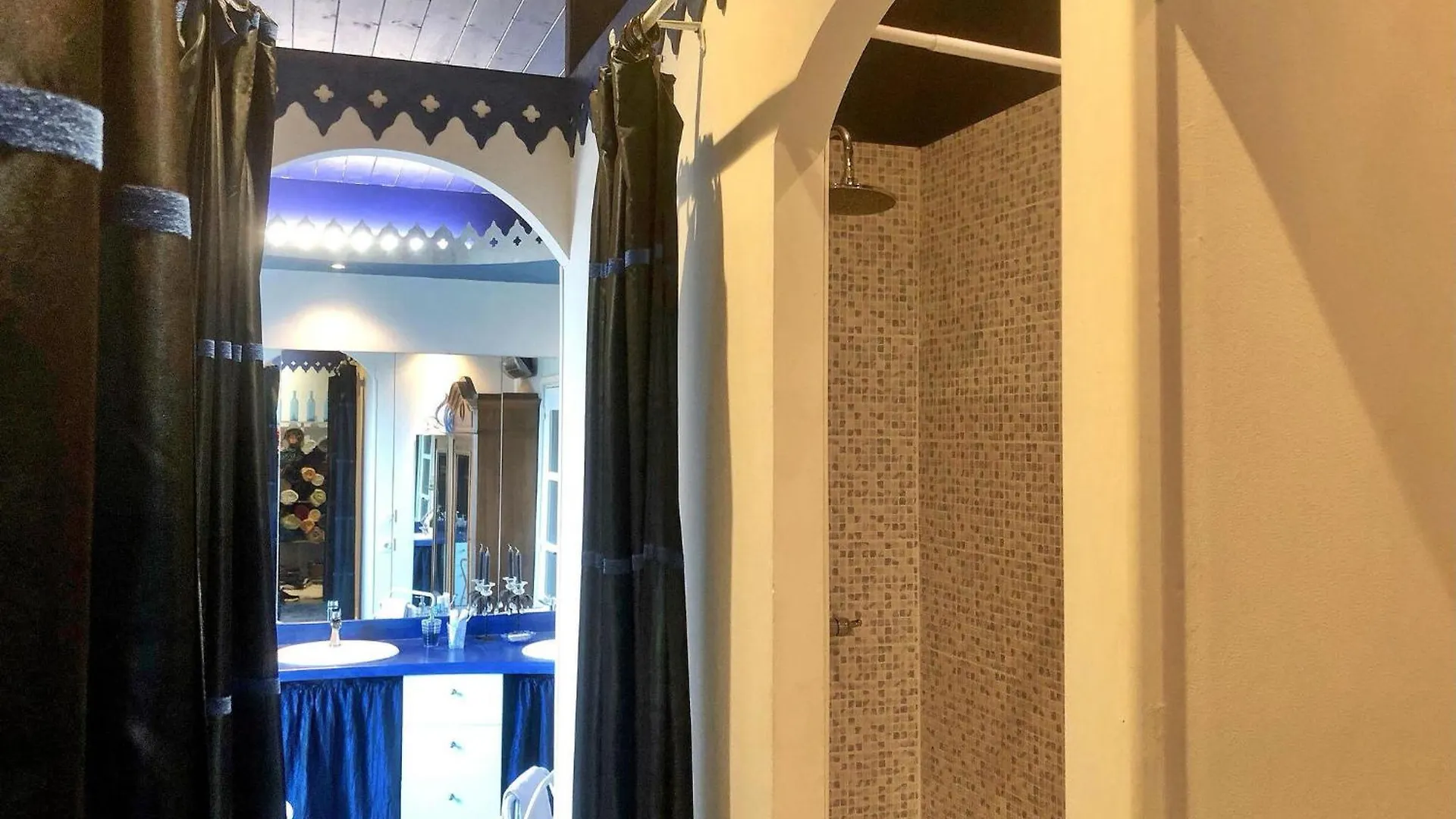La Recre Dempurany Villa France